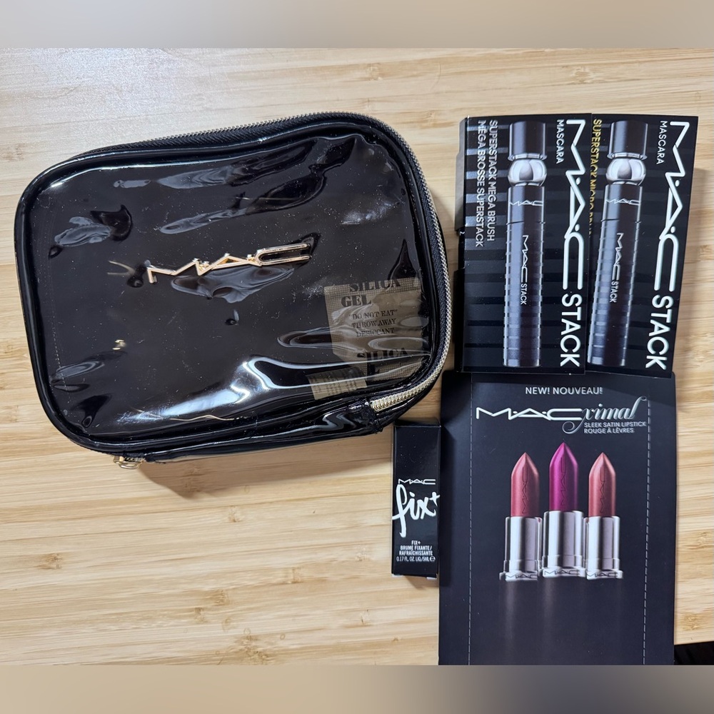 MAC cosmetic bag w/ sample sizes